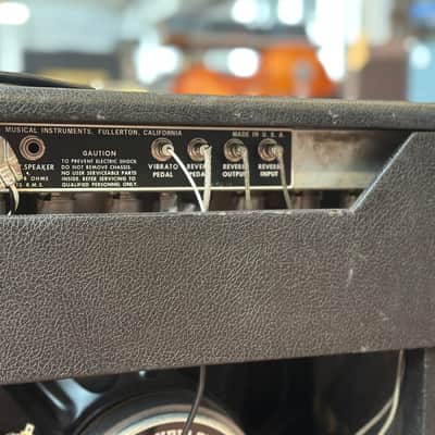 Fender Vibrosonic Reverb 100 Watt 1x15" Valve Combo image 9