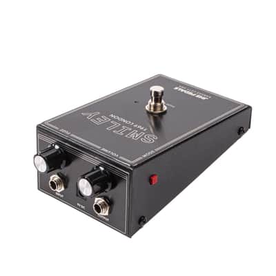 JHS - Smiley - Fuzz Pedal - w/ box USED image 3