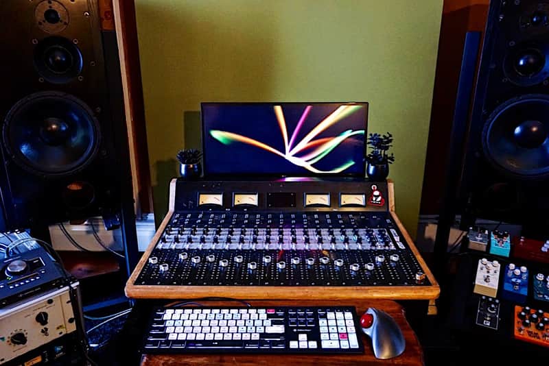 API 16 Channel Line Level 500 Series Console image 1