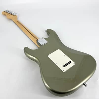 2012 Fender American Standard Stratocaster – Jade Pearl Metallic image 3