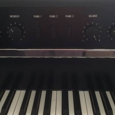 Kawai EP-308 Electric Grand Piano, real piano action & strings, portable image 4