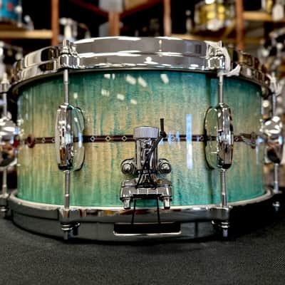 Tama Star Maple 6.5"×14" Snare Drum in Emerald Sea Curly Maple Burst image 2