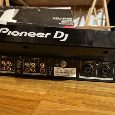 Pioneer XDJ-RX2 Professional Digital DJ System with Touchscreen 2020 - Black image 12