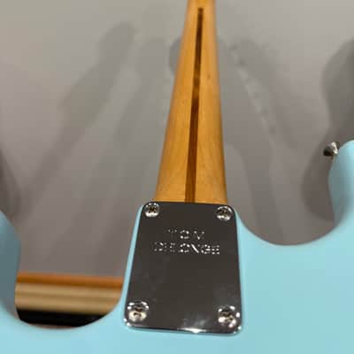 Fender Tom DeLonge Artist Series Signature Stratocaster 2002 - Daphne Blue image 19