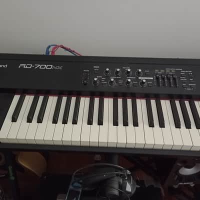 Roland PIANO STAGE RD700NX - Nero image 10