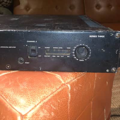 QSC Series 3 3500 2 Channel Power Amplifier image 3