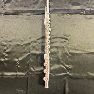 Yamaha Japan YFL-581 open-hole Flute - B foot image 4