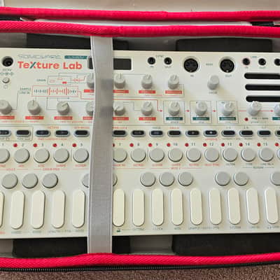 Sonicware Liven Texture Lab 27-Key Sampling Granular Groovebox w/Case - Mint image 6