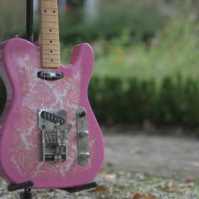 Del-Tone 50's T-Style Multibender, Light Aging - Pink Paisley image 10