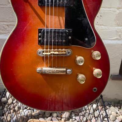 Yamaha SG-1000 1976 - 1985 - Cherry Sunburst image 1