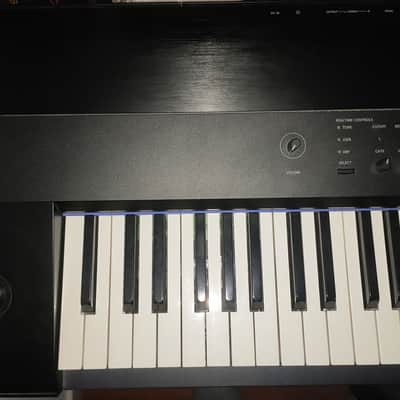 Korg KROME MUSIC WORKSTATION 88 2021 - NEGRO image 3