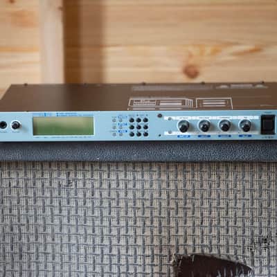 Yamaha Japan FS1R FM & Formant Tone Generator - Rack Unit