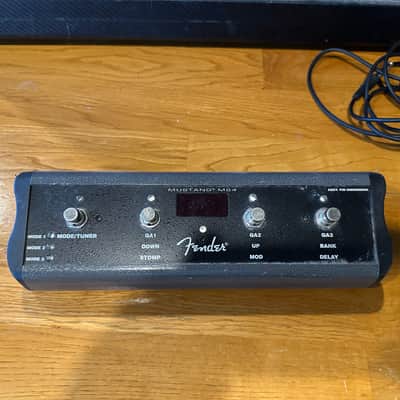 Fender Mustang IV 150-Watt 2x12" Modeling Guitar Combo 2011 - 2012 - Black image 3