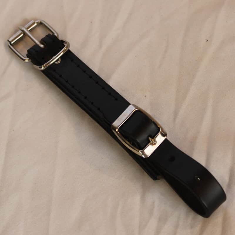 Black Accordion Shoulder Strap Shortener Width (2.5cm / 1in) Length (15.75cm / 6.25in) image 1