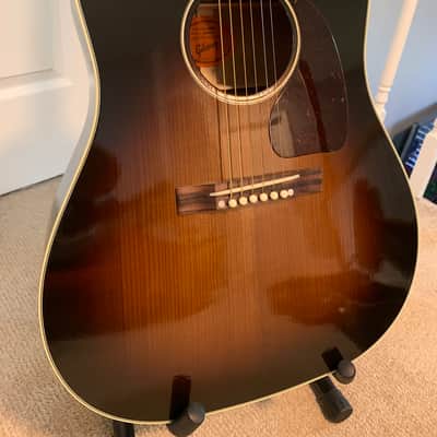 Gibson J-45 Banner 2019 Vintage Sunburst - Torrefied Adirondack - Hide Glue Construction image 4