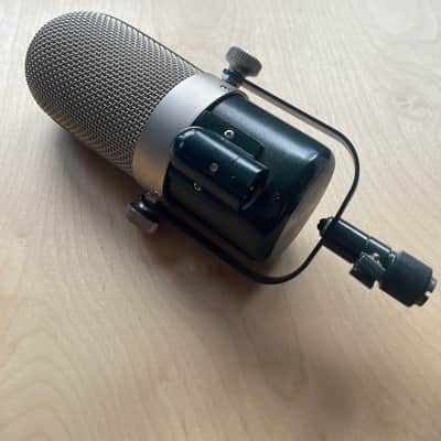 Golden Age Project R1 MKIII Active Ribbon Microphone 2010s - Black image 2