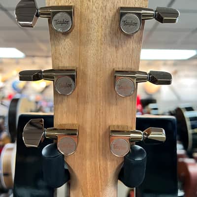 Taylor 224ce-K DLX Grand Auditorium Hawaiian Koa Acoustic-Electric Guitar image 7