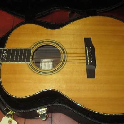 2000 Larivee OM-10 Natural MINT w/ Original Case image 7