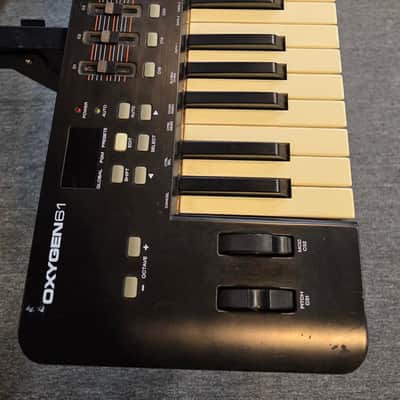 M-Audio Oxygen-61 (Pre-Owned) image 2