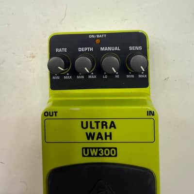 Behringer UW300 Ultra Wah Auto Envelope Filter Guitar Effect Pedal image 2