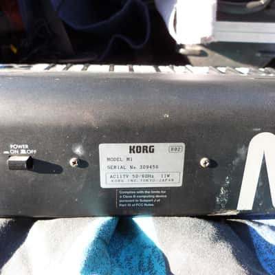 Korg M1 keyboard synth 61 key music work station image 7