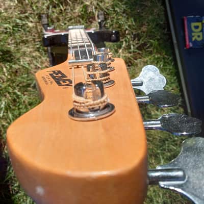 Peavey USA Forum Bass image 4