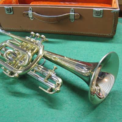 Huttl Cornet - Chris Kratt 1979 - Nickle SIlver Bell Model, Original Case and Chris Kratt MP image 2