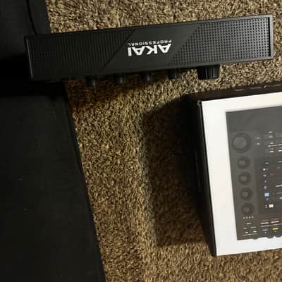Akai MPC Live III Standalone Sampler / Sequencer 2025 - Present - Black image 4
