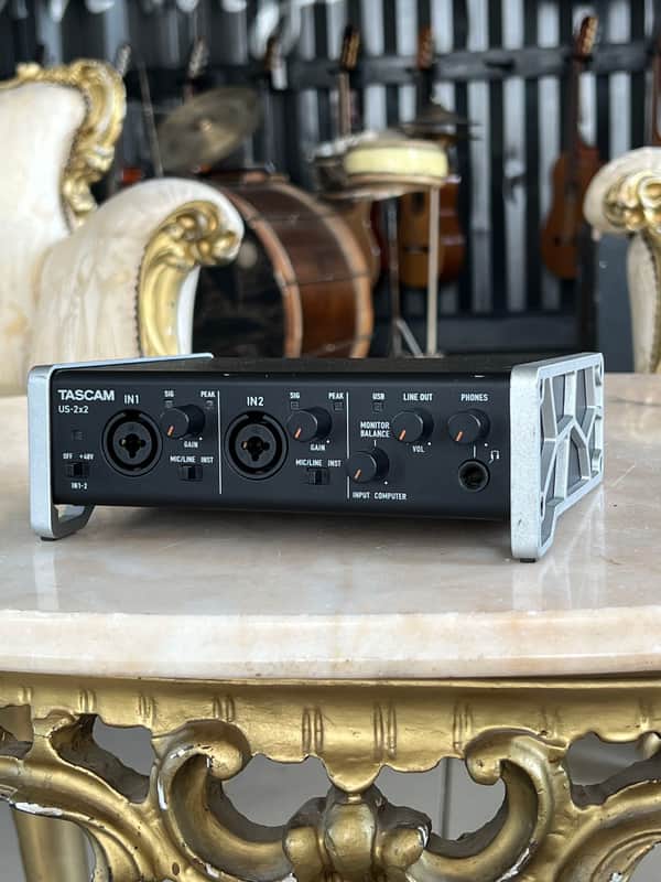 TASCAM US 2x2