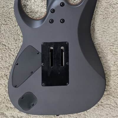 Ibanez JBM27 Jake Bowen SIgnature 7-String Electric Guitar w/Dimarzios - Black image 2