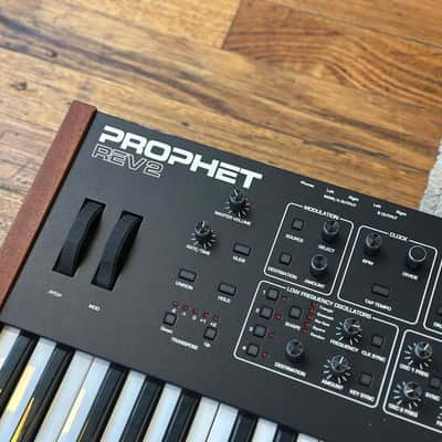 Sequential Prophet Rev2 - 16 Voice image 4
