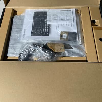 Roland MC-707 Groovebox 2019 - Present - Black Bild 3