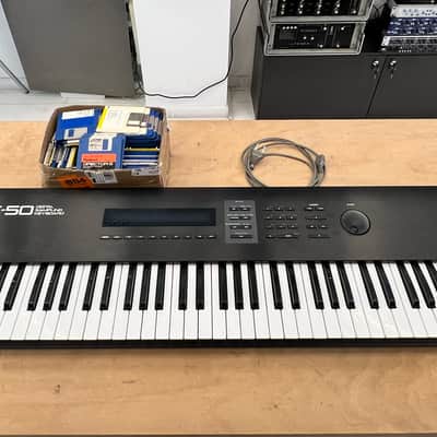 Roland S-50 61-Key Digital Sampling Keyboard image 2