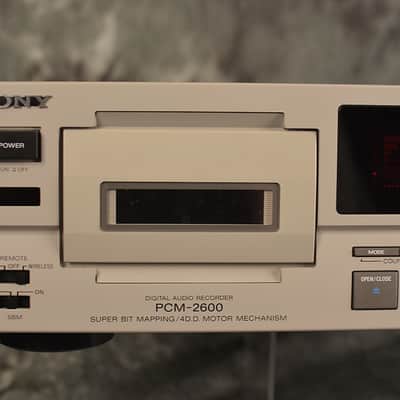 Sony Professional PCM-2600 DAT Machine Digital Audio Tape Master Recorder w FREE Tapes & Remote image 2