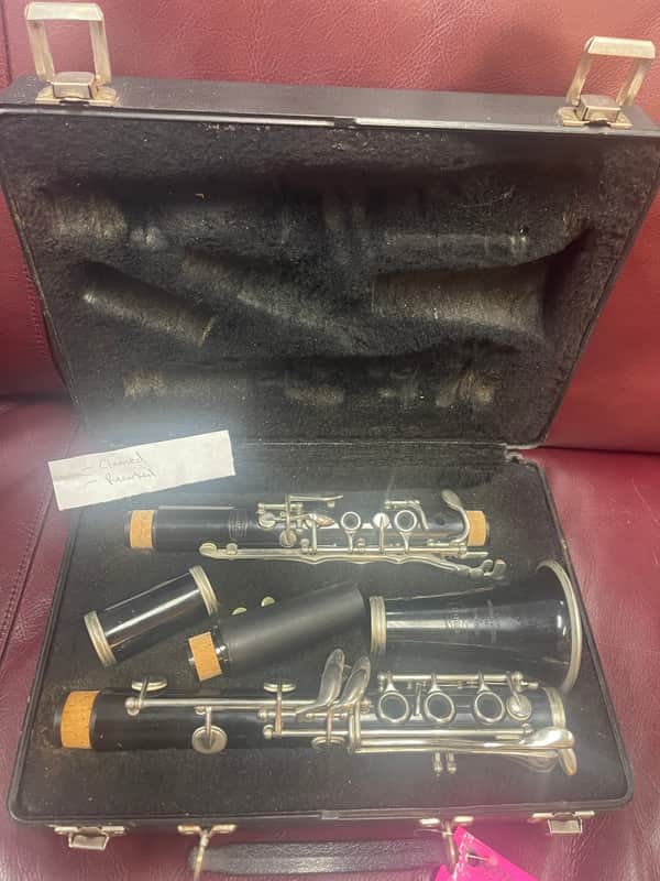 Bundy Resonite Clarinet image 1