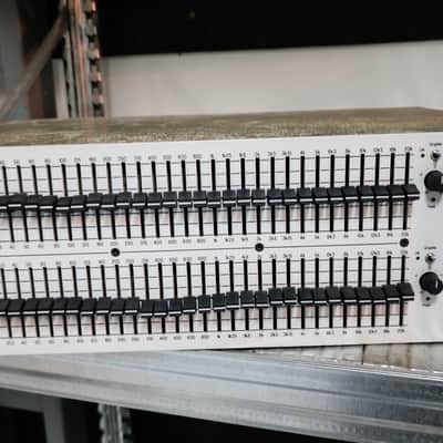 4 units LA Audio EQ 231 G image 2