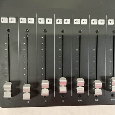 Mackie DLZ-Creator 12-Channel Digital Mixer 2020s - Black image 3