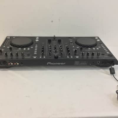 Pioneer DDJ-S1 DJ Controller image 4