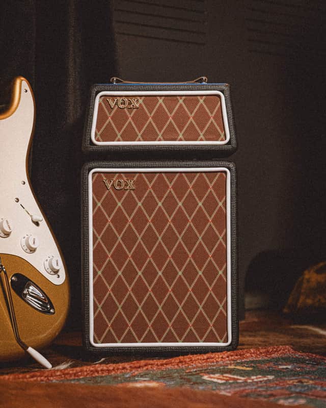 VOX MICRO SUPERBEETLE 5/20 WATT RECHARGEABLE BLUETOOTH AMP image 1