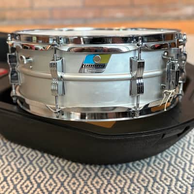 One of a Kind NOS Ludwig No. 404 Acrolite 5x14" 8-Lug Aluminum Snare Drum with Pointed Blue/Olive Badge Early 70s image 2