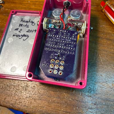 Super-Freq Haunting Mids (not JHS) 2019 Pink image 4