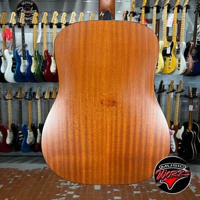 Taylor   210 E Dreadnought image 10
