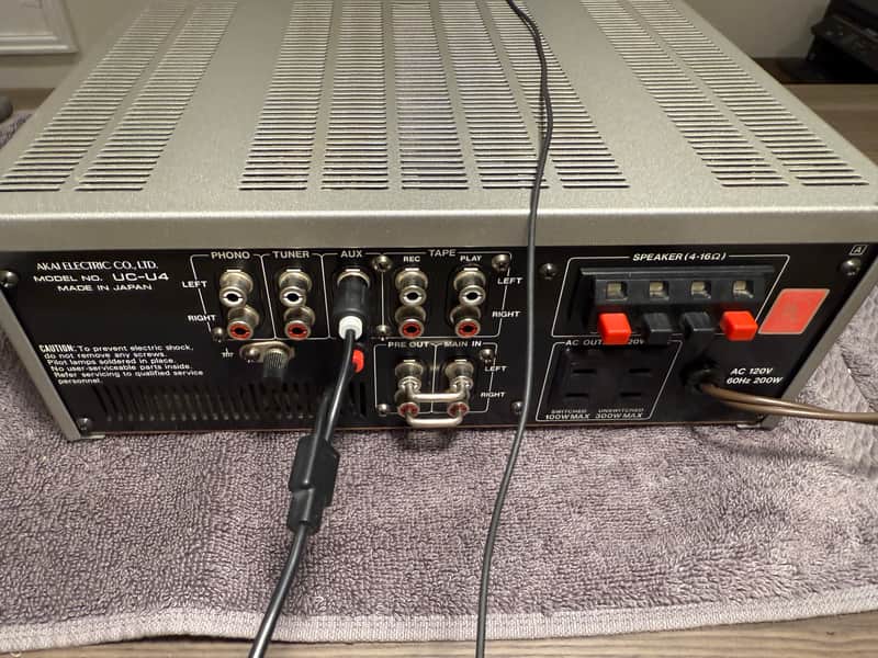 Vintage AKAI Stereo Integrated Amplifier Model UC-U4 | Reverb