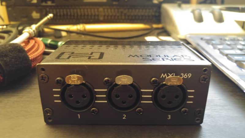 Hosa MXL369 MXL-369 XLR Patch Bay Module image 1
