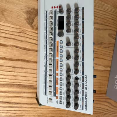 Roland TR-09 Rhythm Composer 2017 - Present - White image 3