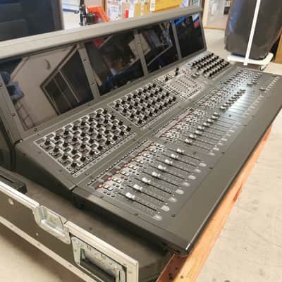Avid Venue S6L-32D-192 with Stage 64 (96k ex VAT) image 14