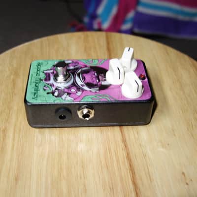 Mister V Space Monkey Hall Reverb Pedal image 3