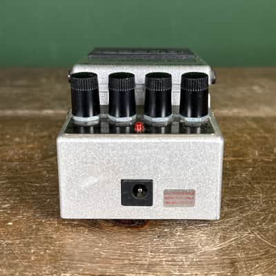 Boss FB-2 Feedbacker/Booster 2011 - Present - Silver image 7