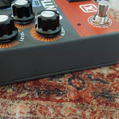 Keeley Synth 1 Reverse Attack Fuzz Wave Generator 2019 - Present - Grey / Red / Blue image 10