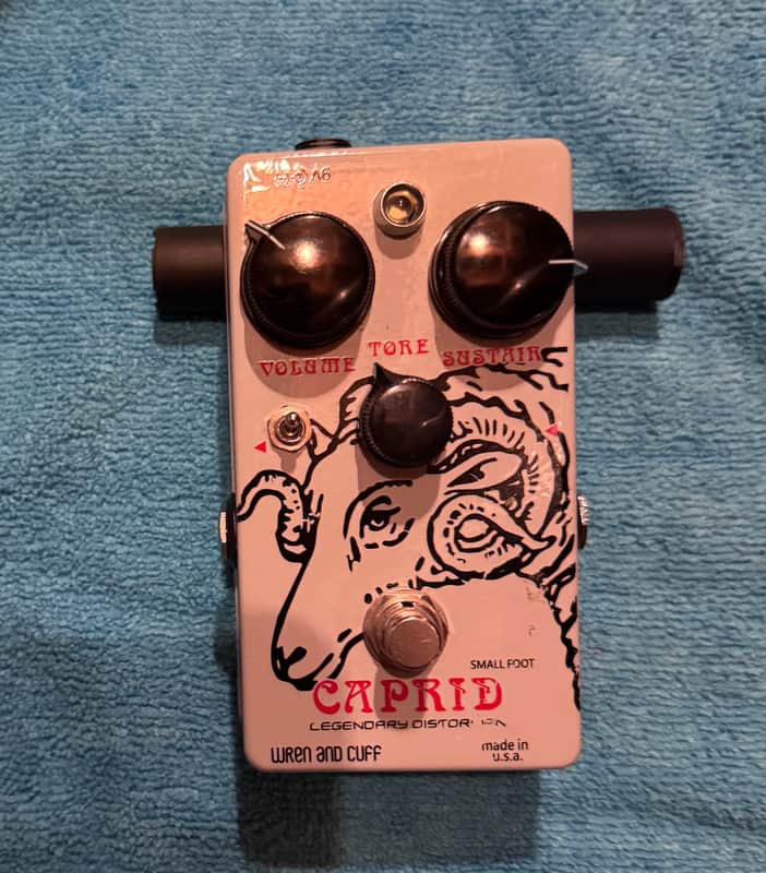 Wren and Cuff Caprid Small Foot